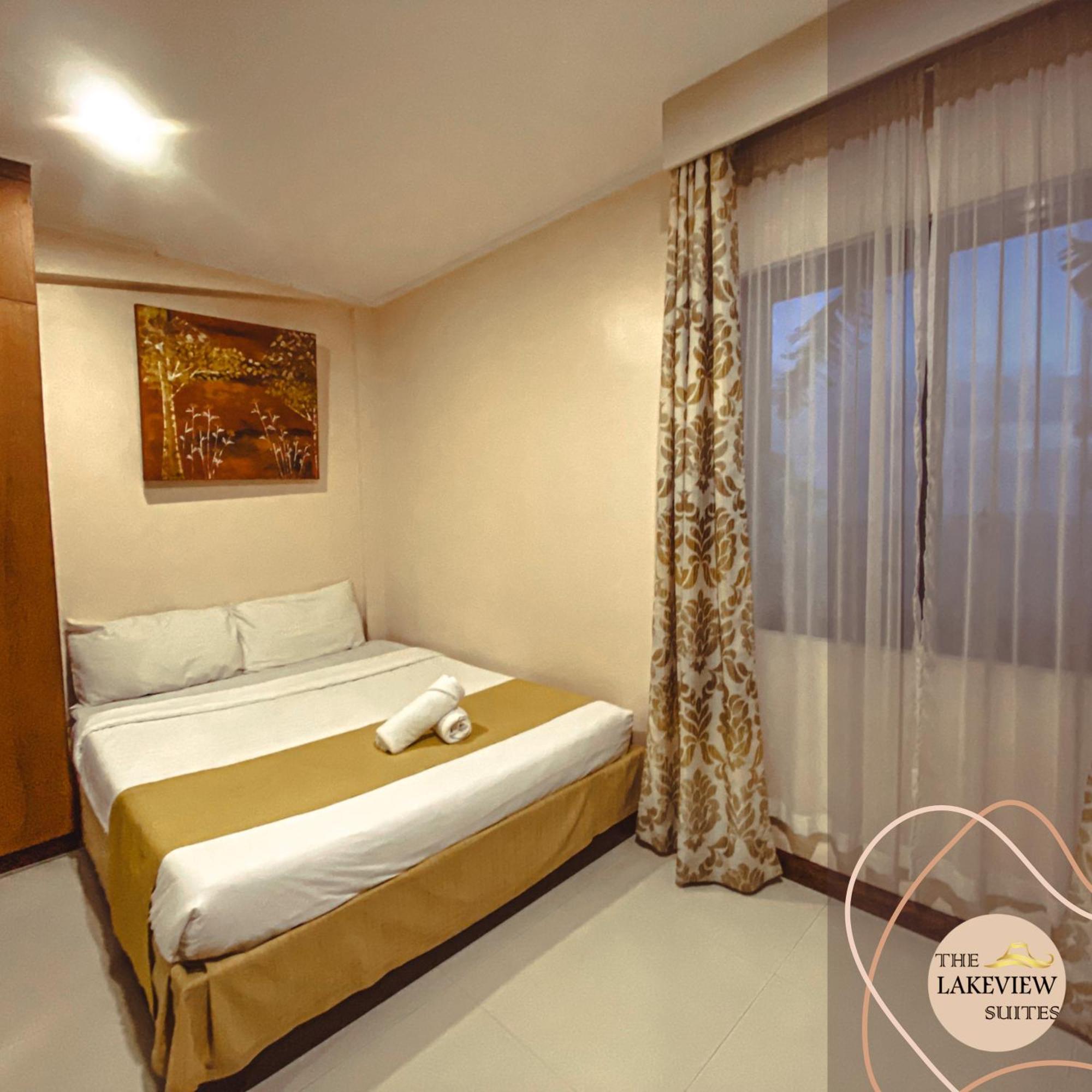 The Lakeview Suites Tagaytay City Eksteriør billede