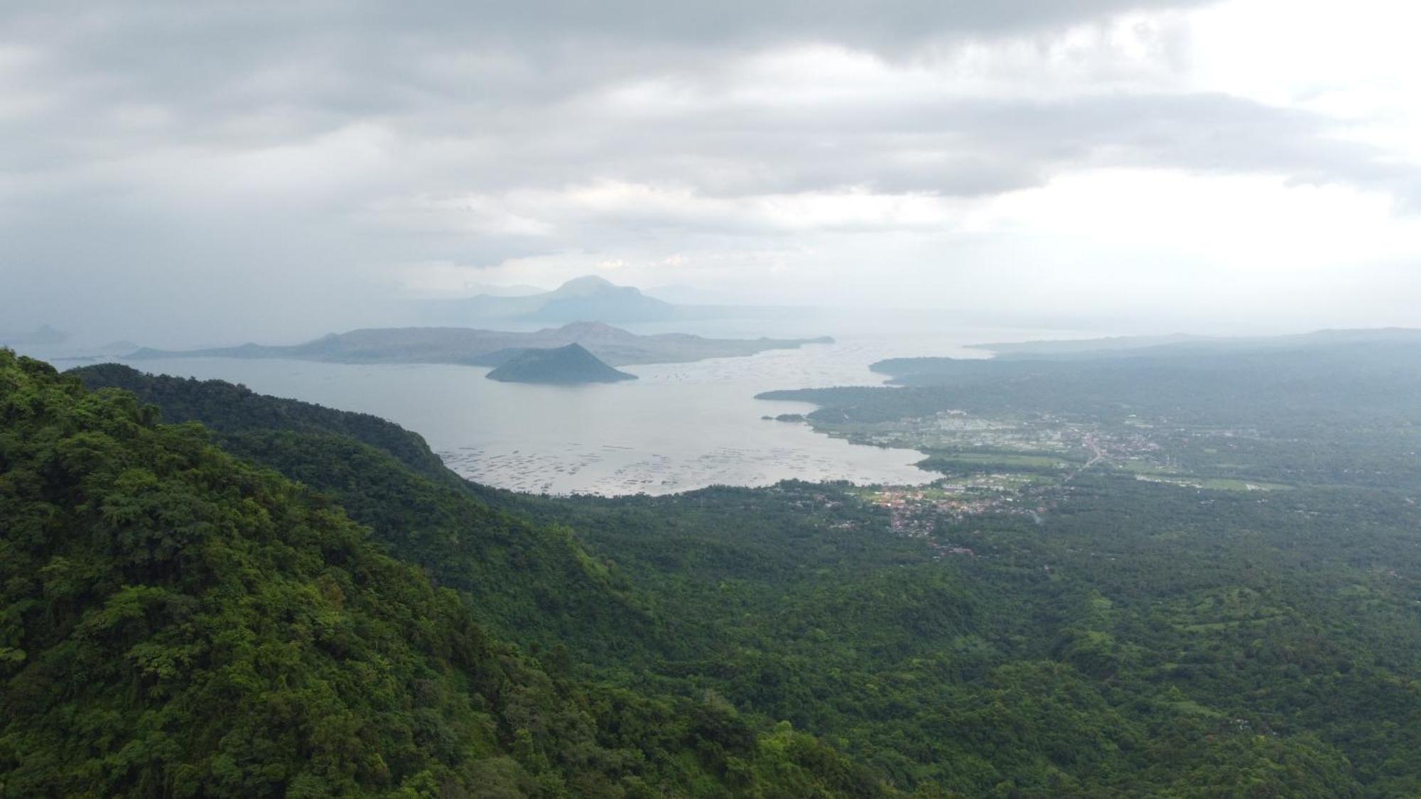The Lakeview Suites Tagaytay City Eksteriør billede