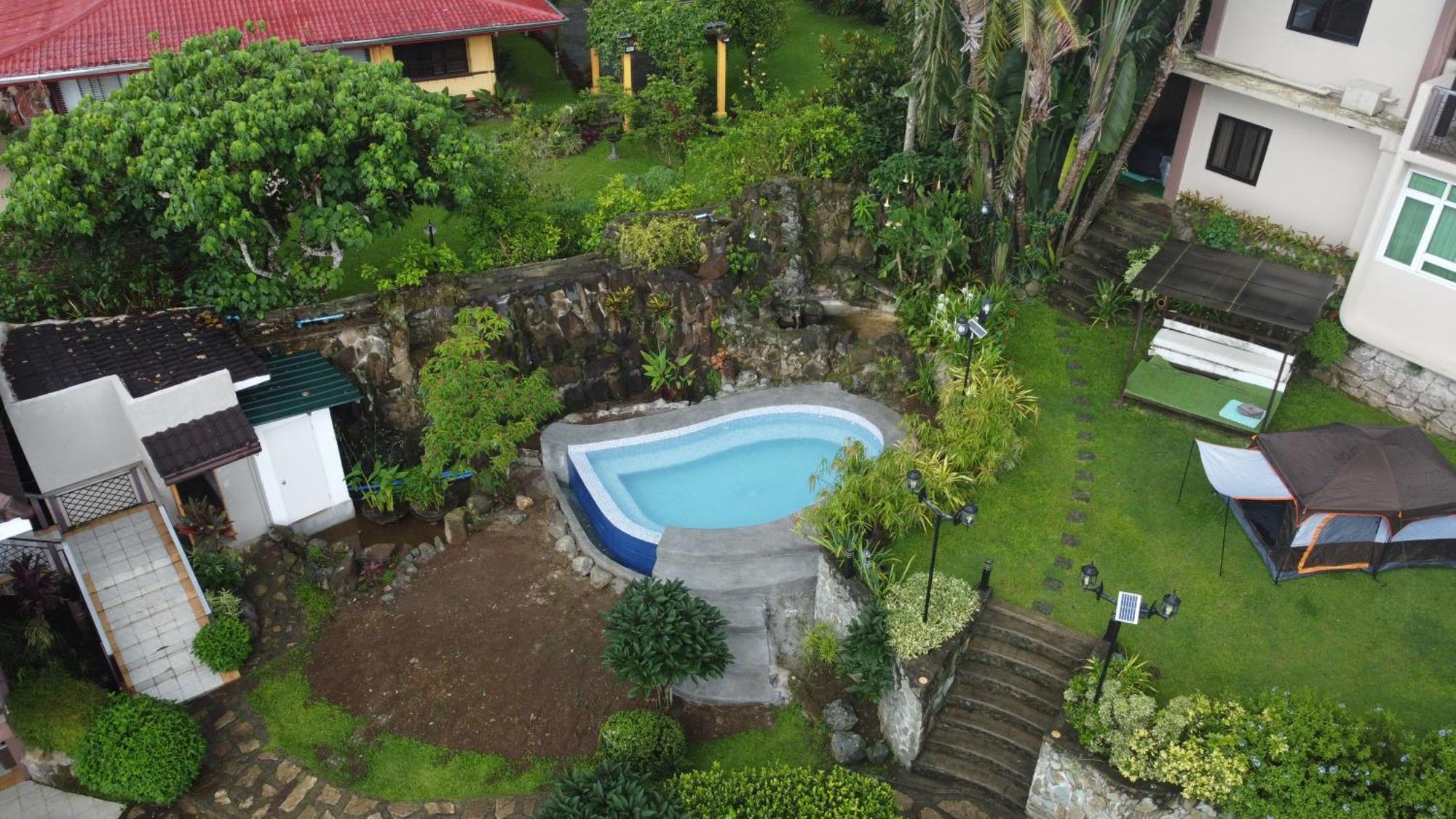 The Lakeview Suites Tagaytay City Eksteriør billede