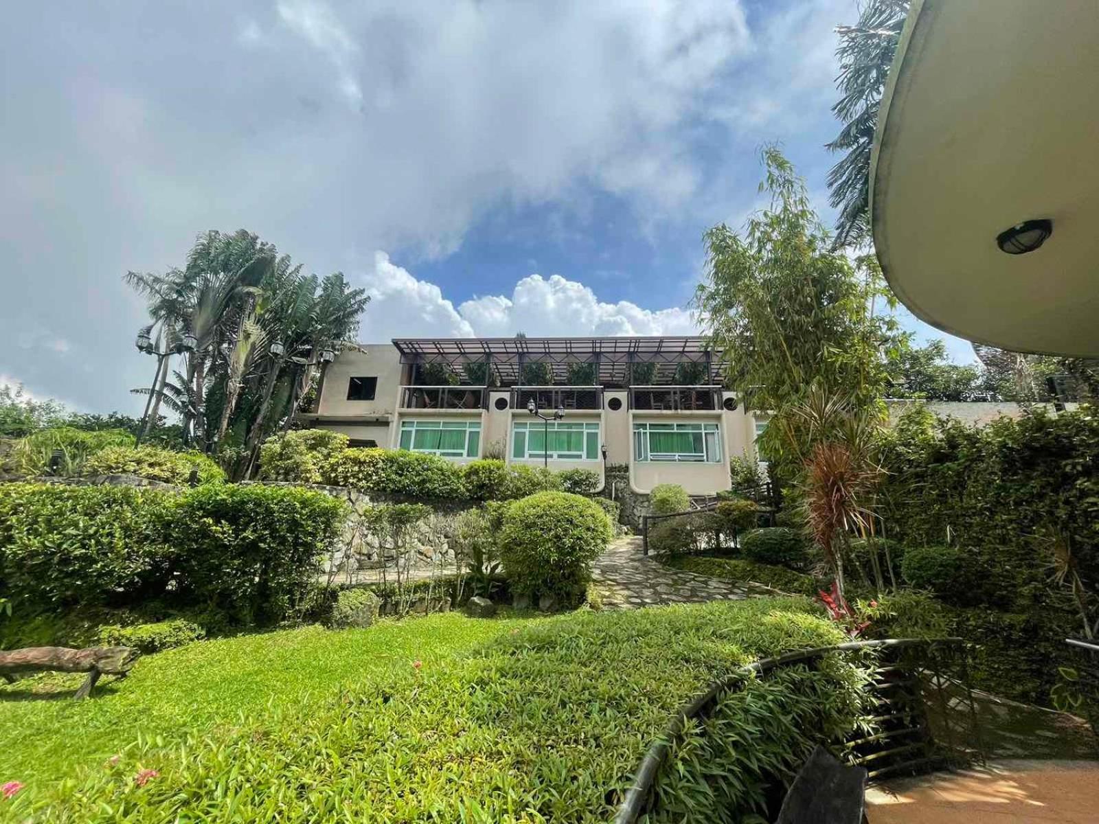 The Lakeview Suites Tagaytay City Eksteriør billede